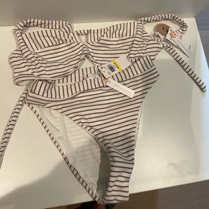 Everything but water Bikini - never worn. D top / Medium bottom